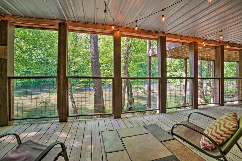 Crystal River Cabin w/ Scenic View & Fire Pit - Image 1