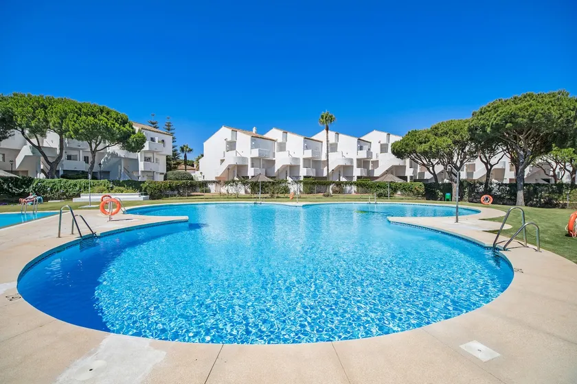 Ferienwohnung 'Maria Del Mar Sea' mit Gemeinschaftspool, Wi-Fi und Klimaanlage - Image 1