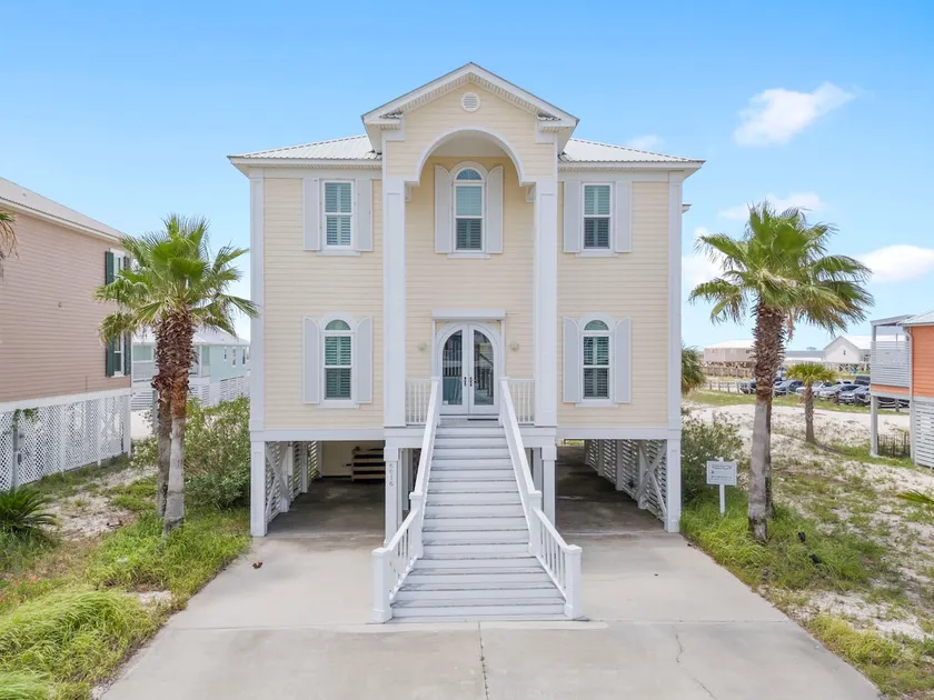 Whispering Palms Beach House - Image 1