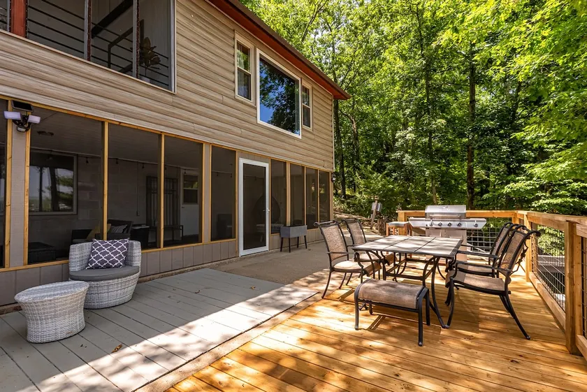 3 King BRs, Covered Dock, Screened Porch - Image 1