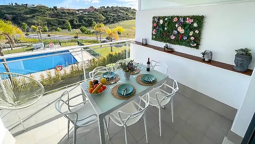 Appartement de 2 chambres avec vue sur la piscine, près de La Cala - Image 1