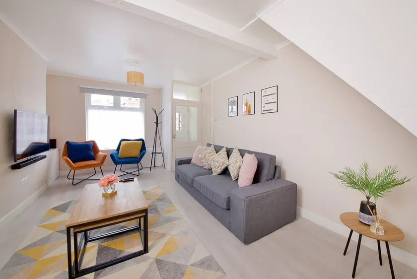 GuestReady Moderno 2BR Casa por Anfield Stadium - Image 1