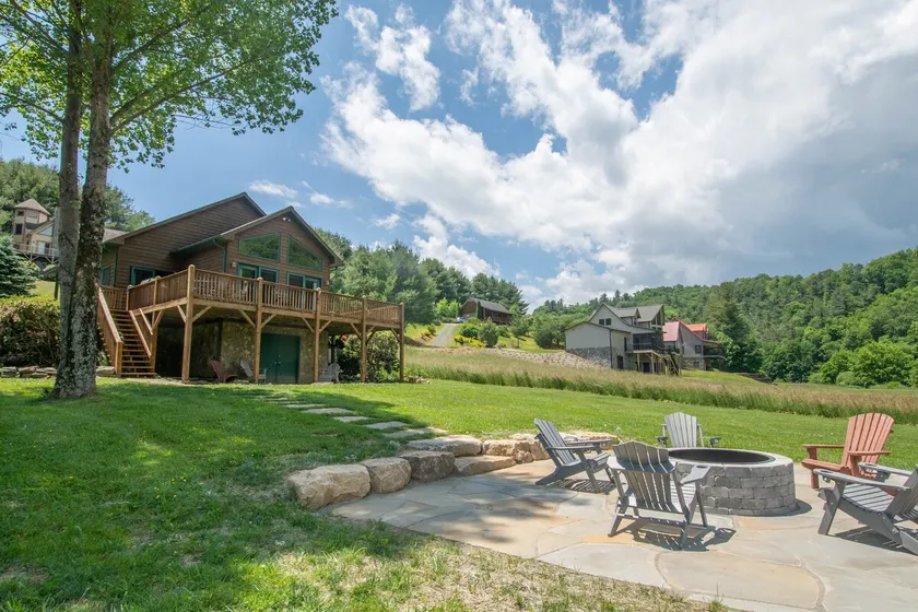 Cozy Cabin Right on the New River in Todd - Easy River Access - Fire Pit - Image 1