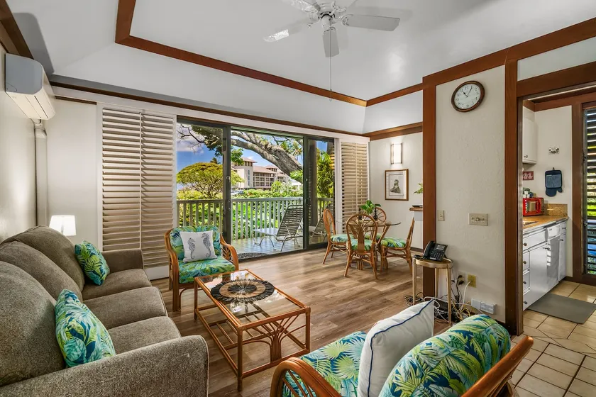 KP169 Ground Floor Beachside | Pool, AC & Ocean - Image 1
