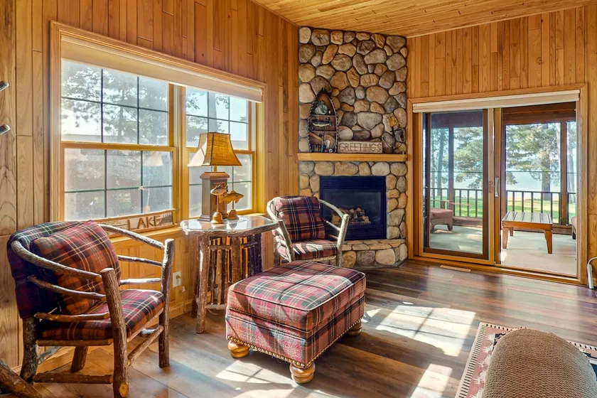 Luxe Lakefront Retreat: Pool, Marina & More! - Image 1