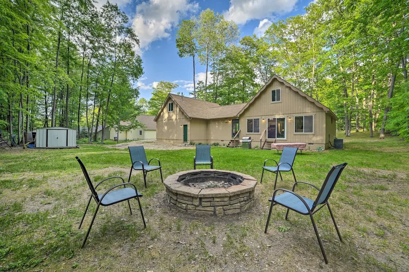 Higgins Lake Getaway - Boating, Fish, Golf, ATV! - Image 1