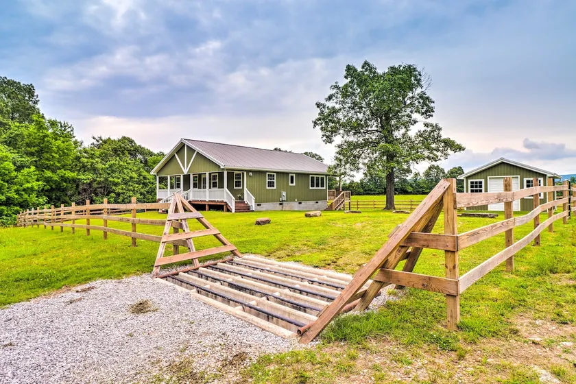 Secluded Timbo Retreat - Hike, Swim & Kayak! - Image 1