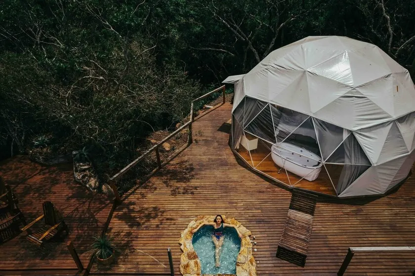 Geodesic dome with exclusive Jacuzzi - Image 1