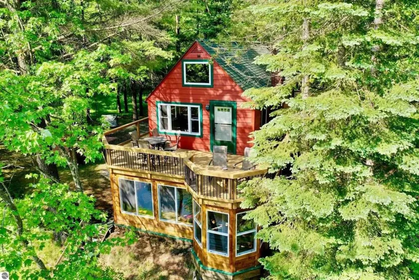 Secluded Riverfront Cottage | Sauna, Fire & Kayaks - Image 1