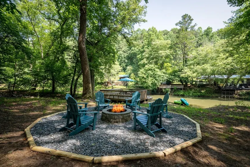 Riverside! Bring Your Pups+ Hot Tub+Firepit+COMFY - Image 1