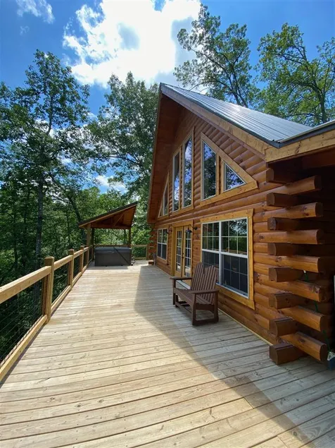 Stonehaven-Hot tub, Mountain view, Great location - Image 1