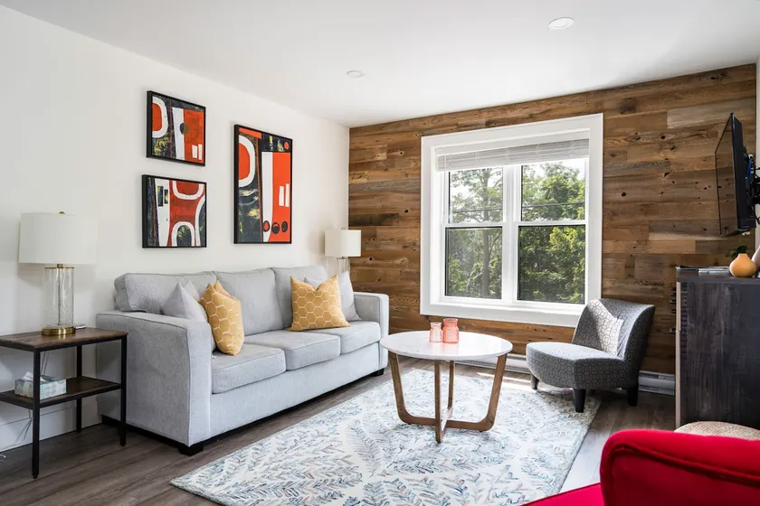 ”Ski” at Hills | Sleeps 5, Cozy Stay Near Blue Mtn - Image 1