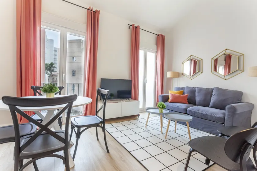 Universidad I apartment  in Madrid - Image 1