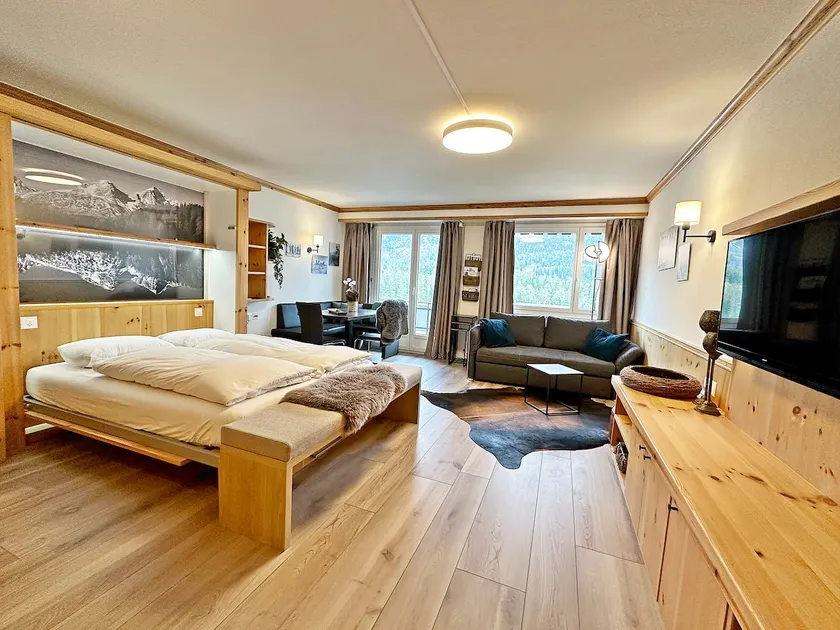 42m2 Alpine chic with balcony, view, pool - E405 - Image 1