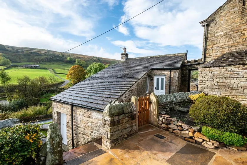 5 Bed in Muker oc-ds1056 - Image 1