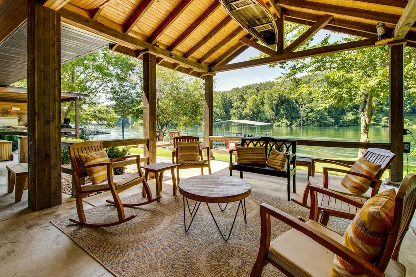 Cotter Home w/ Direct Access to White River! - Image 1