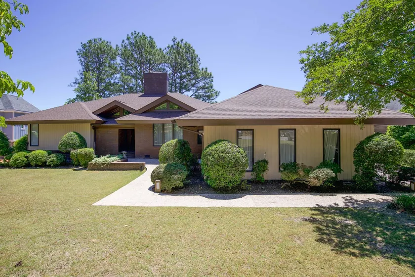 Pinehurst Lake House Retreat - Pinehurst Lake Front Property With a Pool - Image 1