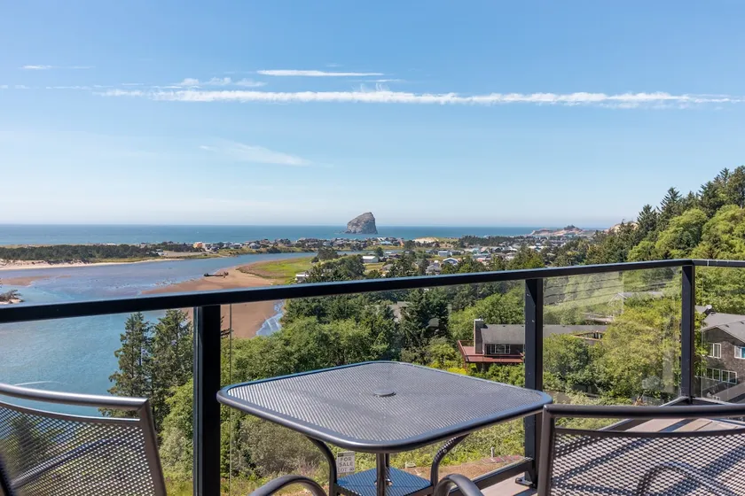 Dogs Ok-Sweeping River & Ocean Views-Nestucca Nest - Image 1
