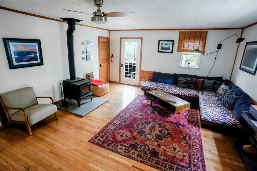 Cozy Cottage Near Hiking, Infrared Sauna & Fireplace | Dream House in the Gunks - Image 1