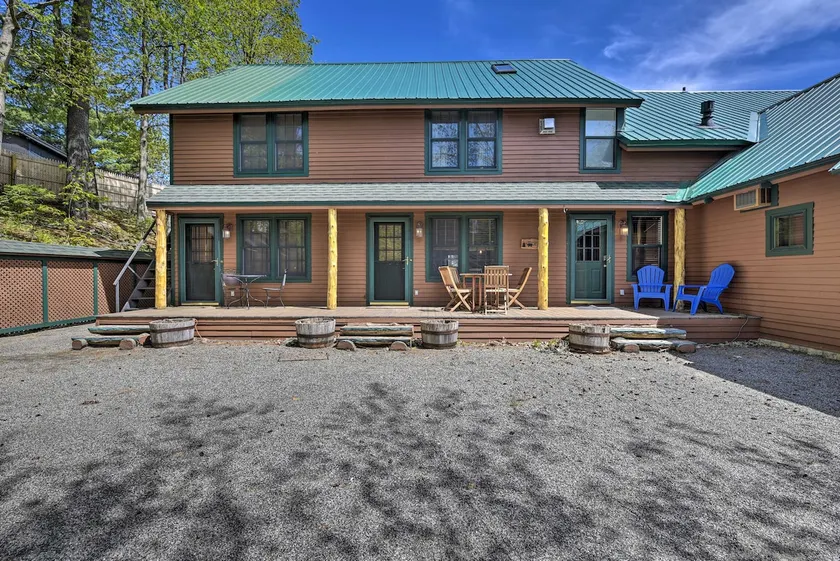 Townhome w/ Deck: Walk to Mirror Lake & Main St! - Image 1