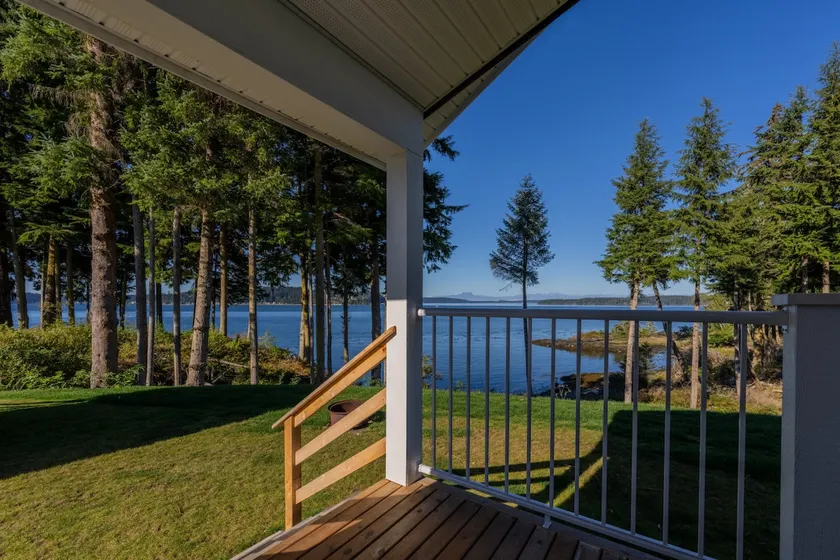09 - Kingfisher Cottage By The Sea at Alder Bay - Image 1