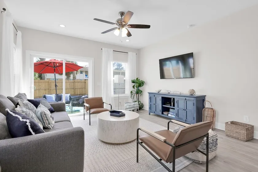 Luxury Beach Escape - Grill Fenced Yard Patio - Image 1