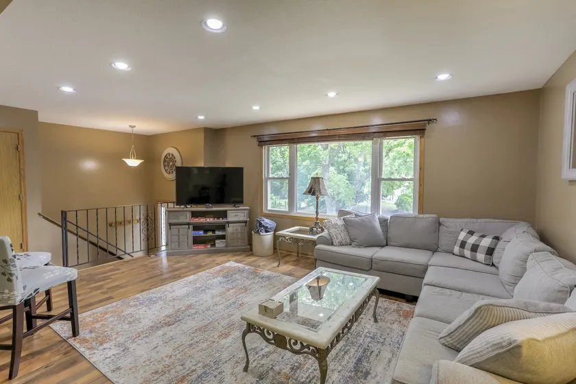 Cozy 4BD 2BA Home | Firepit | Dogs - Image 1