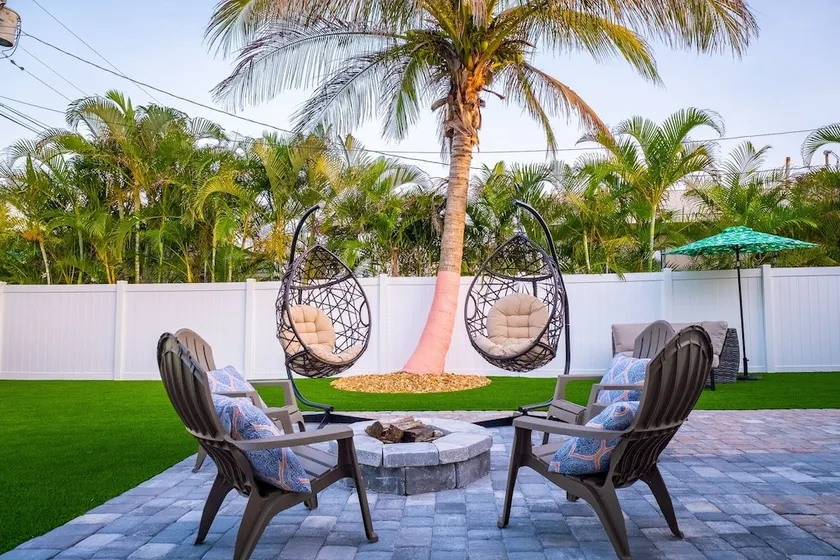 Entire Home Beach Vibes Game Room Pets Welcome - Image 1