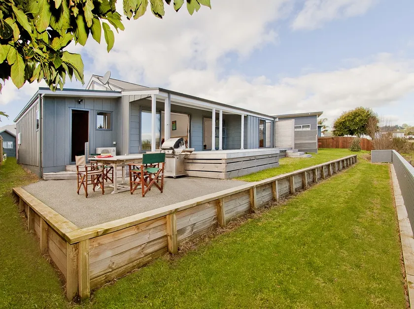 Sea Breeze - Whangamata Ferienhaus - Image 1