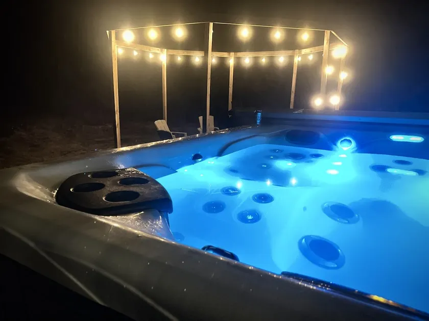 Idle-in-the-Wild Secluded Cabin-Wi-Fi, Hot Tub - Image 1