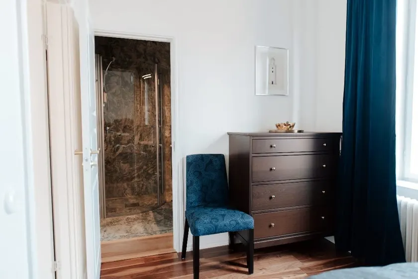 Bright apartment in Old Town with a nice view - Image 1