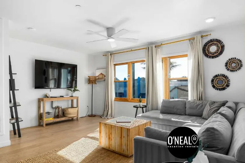 Beach Getaway in the Heart of Capitola Village! - Image 1