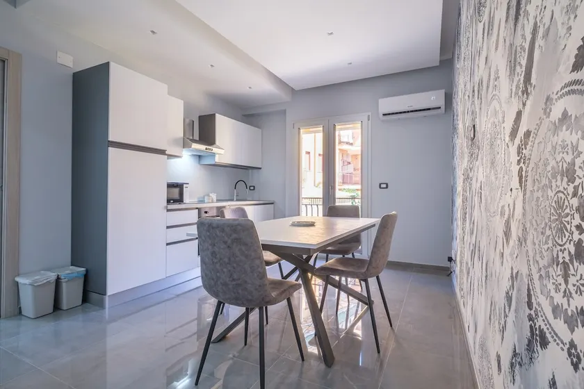 Dharma Apartment - Image 1