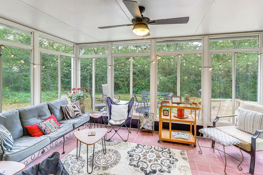 Sunroom & Yard: Charming Hot Springs Home! - Image 1