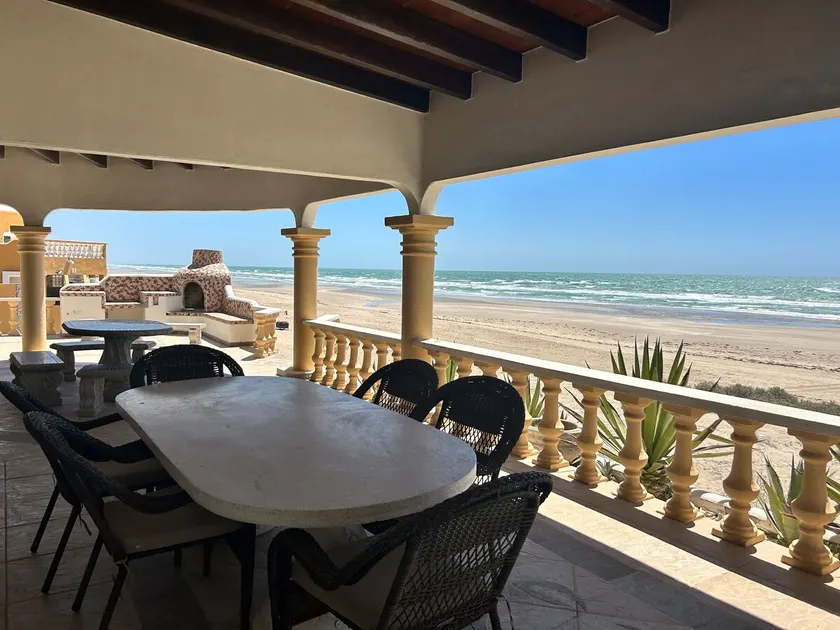 Casa Luna Llena Beachfront home in Playa Encanto - Image 1
