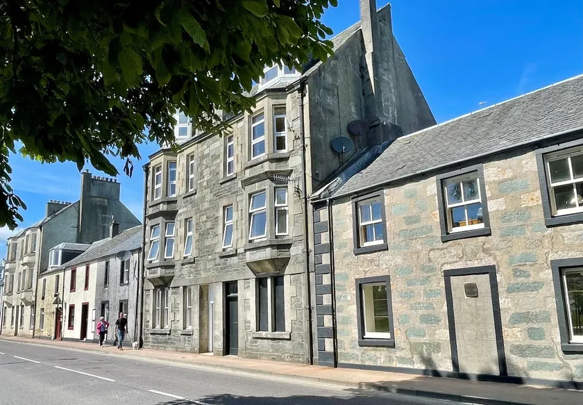 Arran View, sea views, waterfront location - Image 1