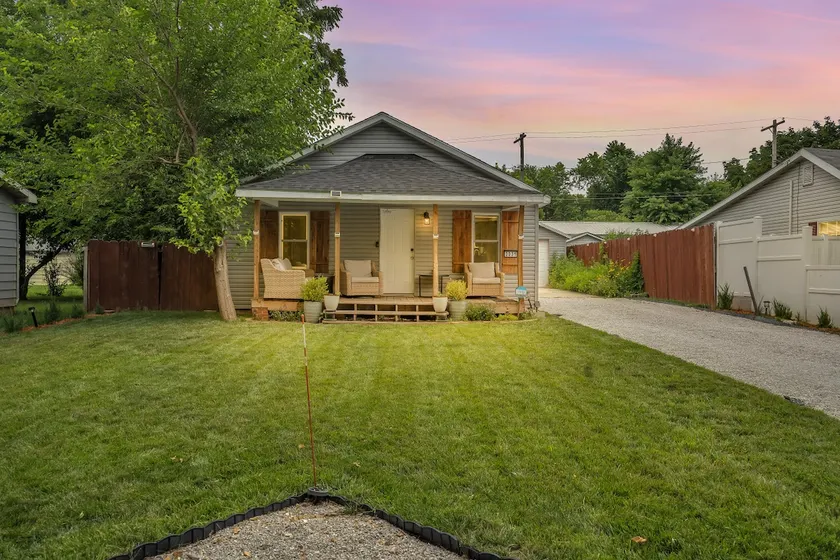 Cheerful 2-Bedroom w/ convenient Expressway access - Image 1