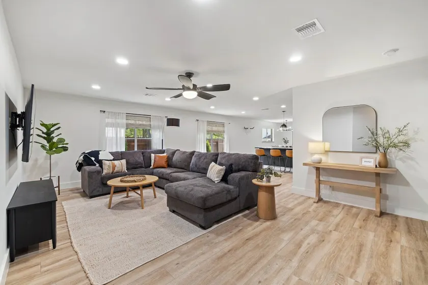 Hot Tub | Game Room | Sleeps 10 & Pets - Image 1