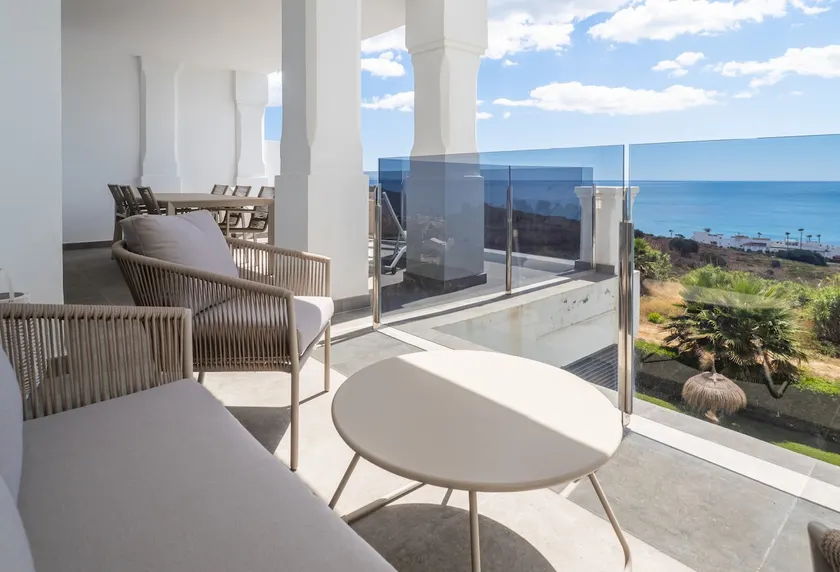 Blue Suite 2389 Sea Views - Image 1