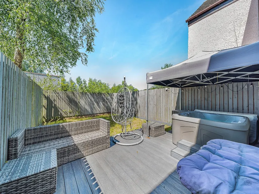 1 Ladyknowe - Uk39970 - Image 1