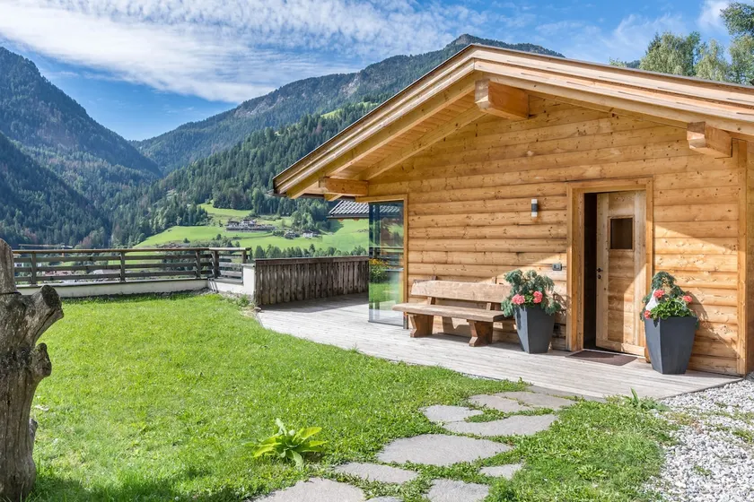 Ferienwohnung 'La Plates - Daduman' mit Bergblick, Terrasse & Sauna - Image 1