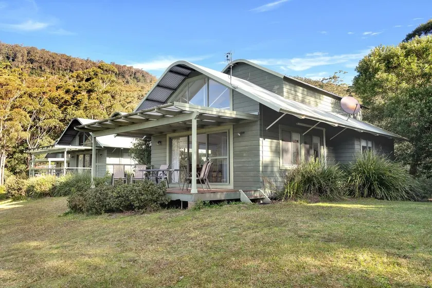 Valley Vista - Image 1