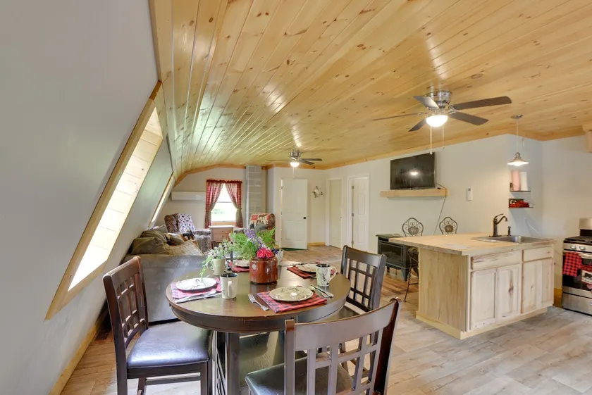 Pet-Friendly Prospect Apartment: 7 Mi to Beach! - Image 1