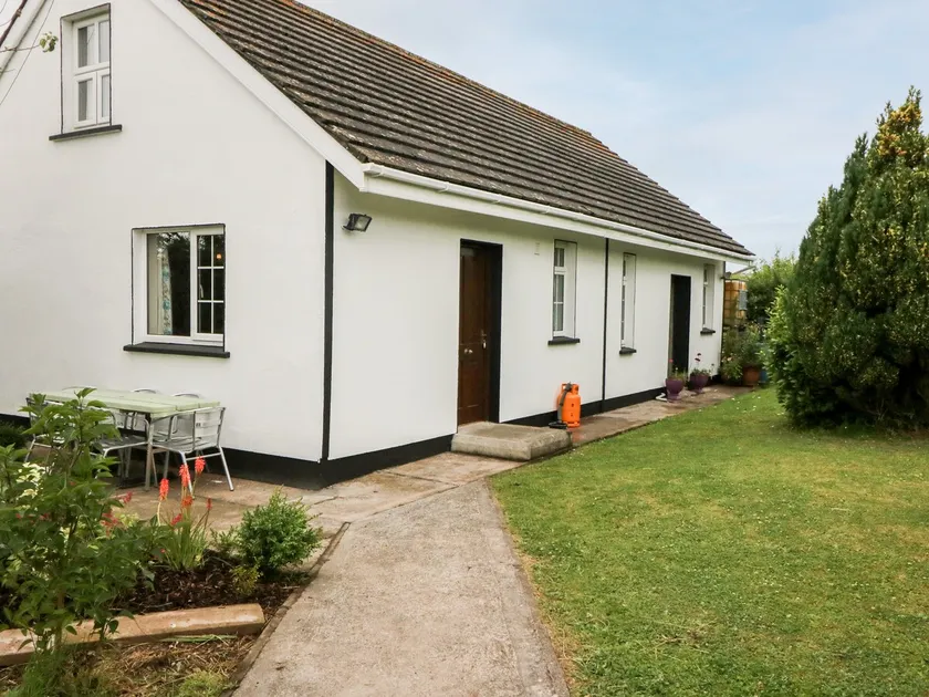 Quiet House - Image 1