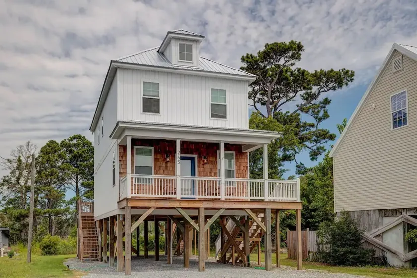 Cozy Bayside Getaway - Image 1