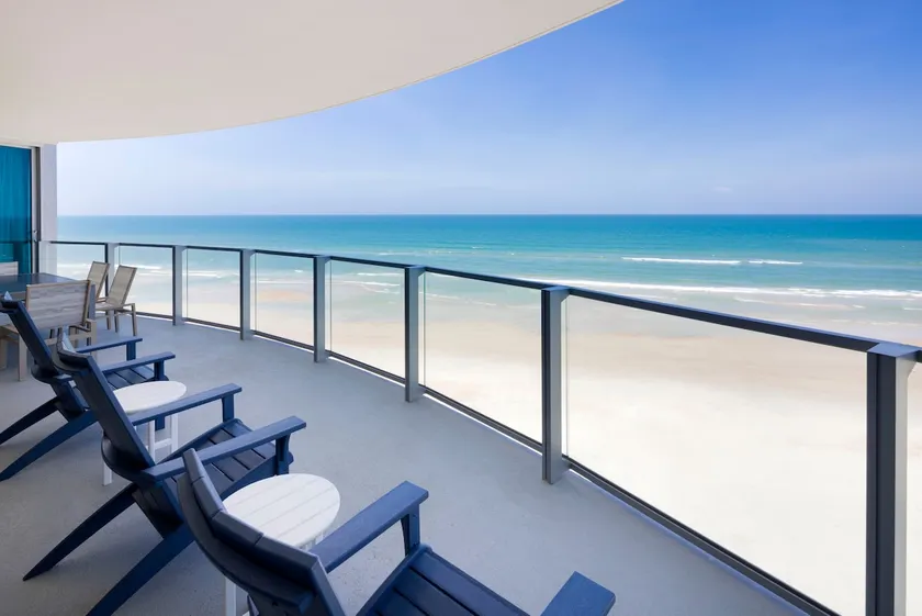 Max Beach Resort - Image 1