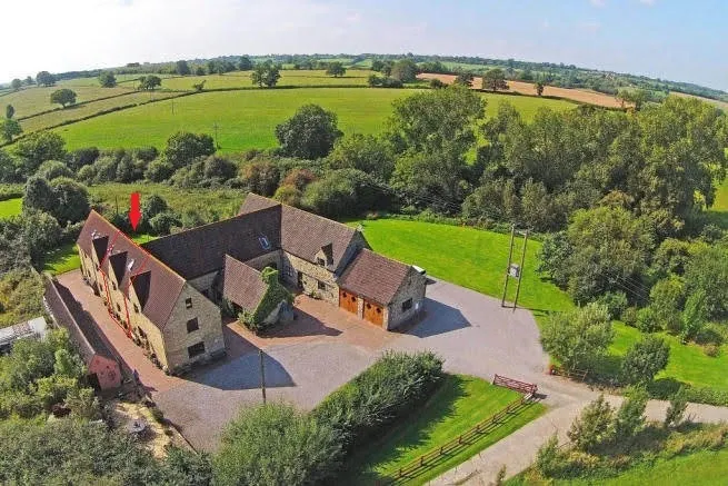 Beautiful two bedroom retreat on the edge of the Cotswolds - Image 1