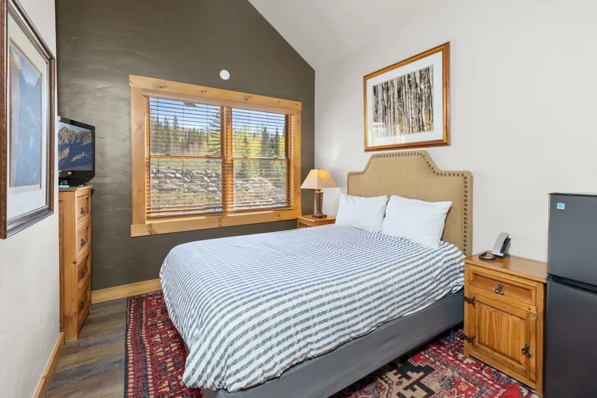 Mountain Lodge Telluride - Image 1