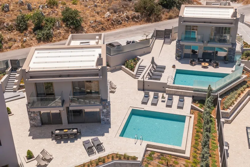 Luxury Villa AQUA with 2 Private Pools - Image 1