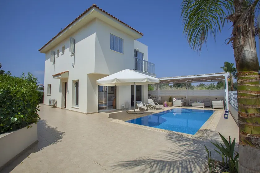 Villa Posidonas 3 - Image 1